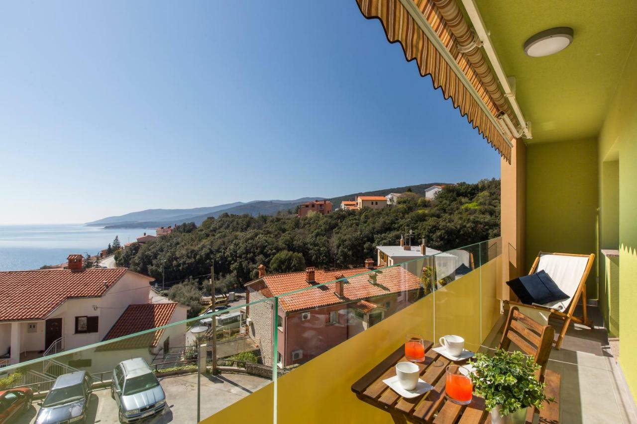 Apartment Dora Rabac Esterno foto